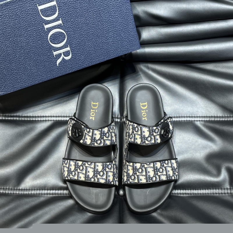 ch**an D*or slippers